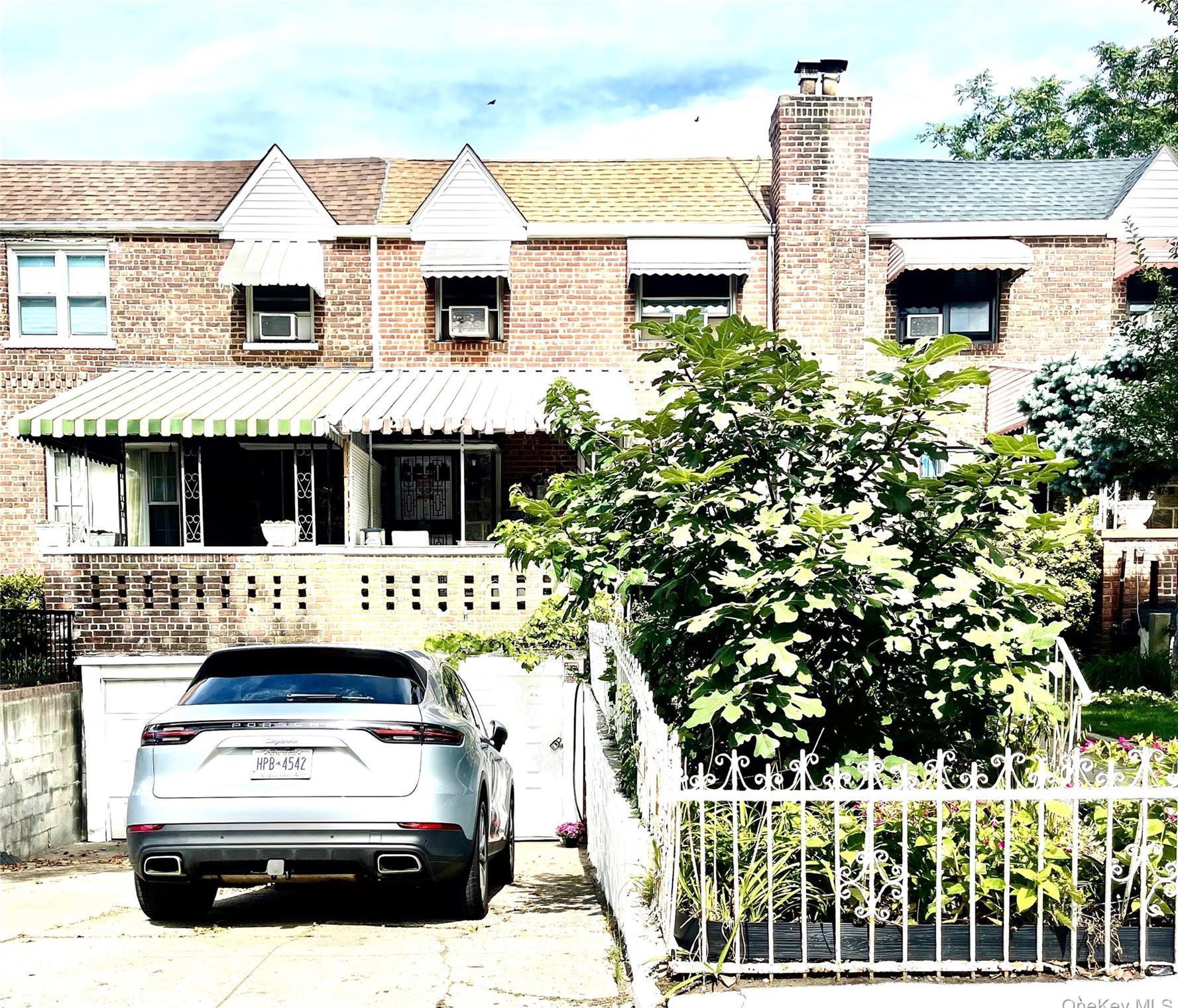 Single Family 31st Avenue Queens, NY 11369, MLS-1035658-12