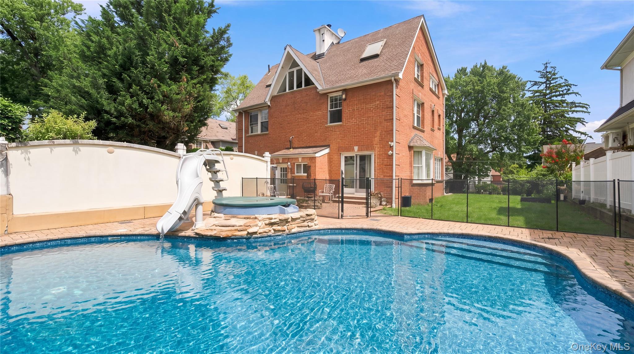 Single Family 157th Street  Queens, NY 11354, MLS-1035661-4