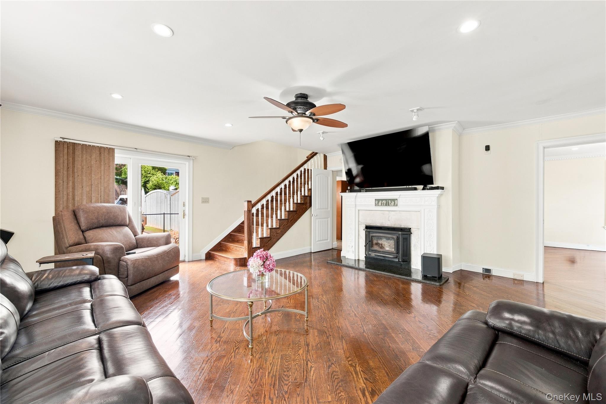 Single Family 157th Street  Queens, NY 11354, MLS-1035661-8