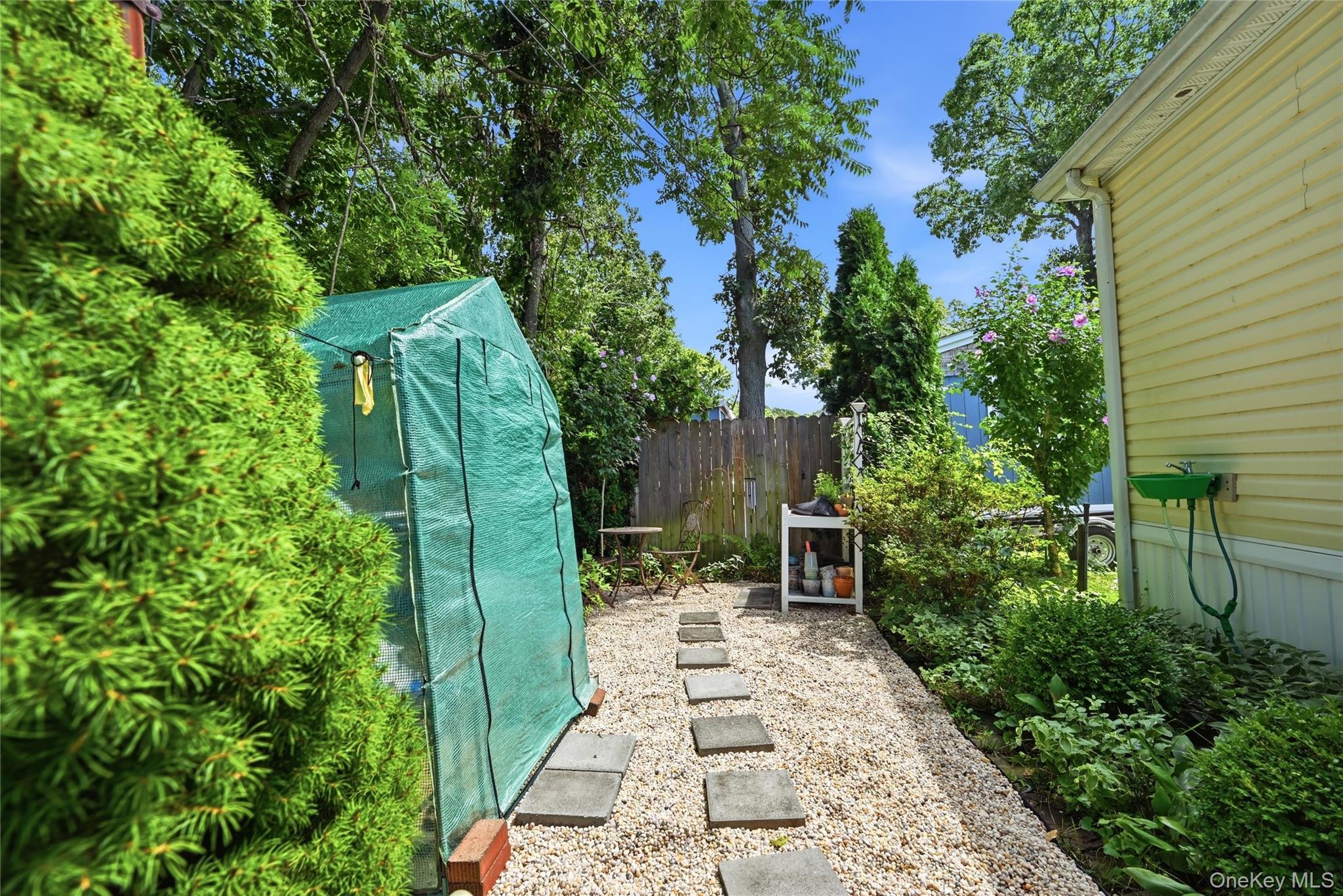 Single Family Hubbard Avenue  Suffolk County, NY 11901, MLS-1035667-26