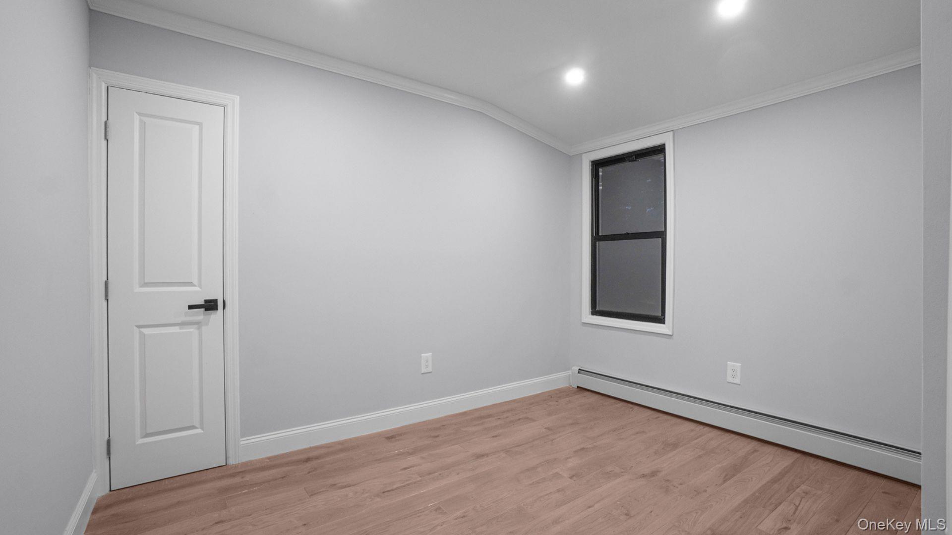 Single Family E 238th Street Bronx, NY 10470, MLS-1035680-13