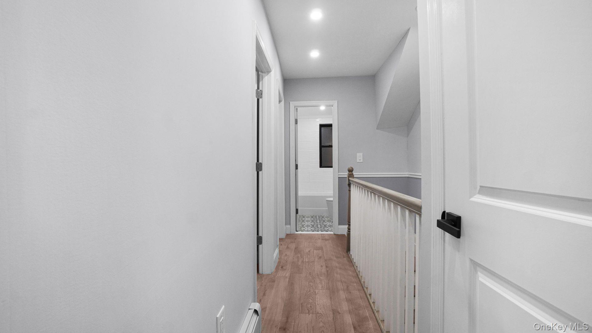 Single Family E 238th Street Bronx, NY 10470, MLS-1035680-16