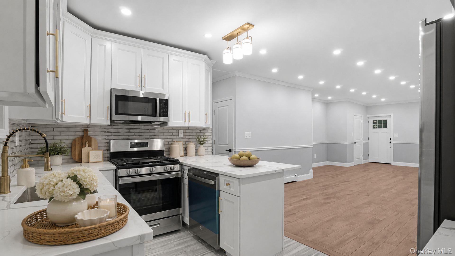 Single Family E 238th Street Bronx, NY 10470, MLS-1035680-4