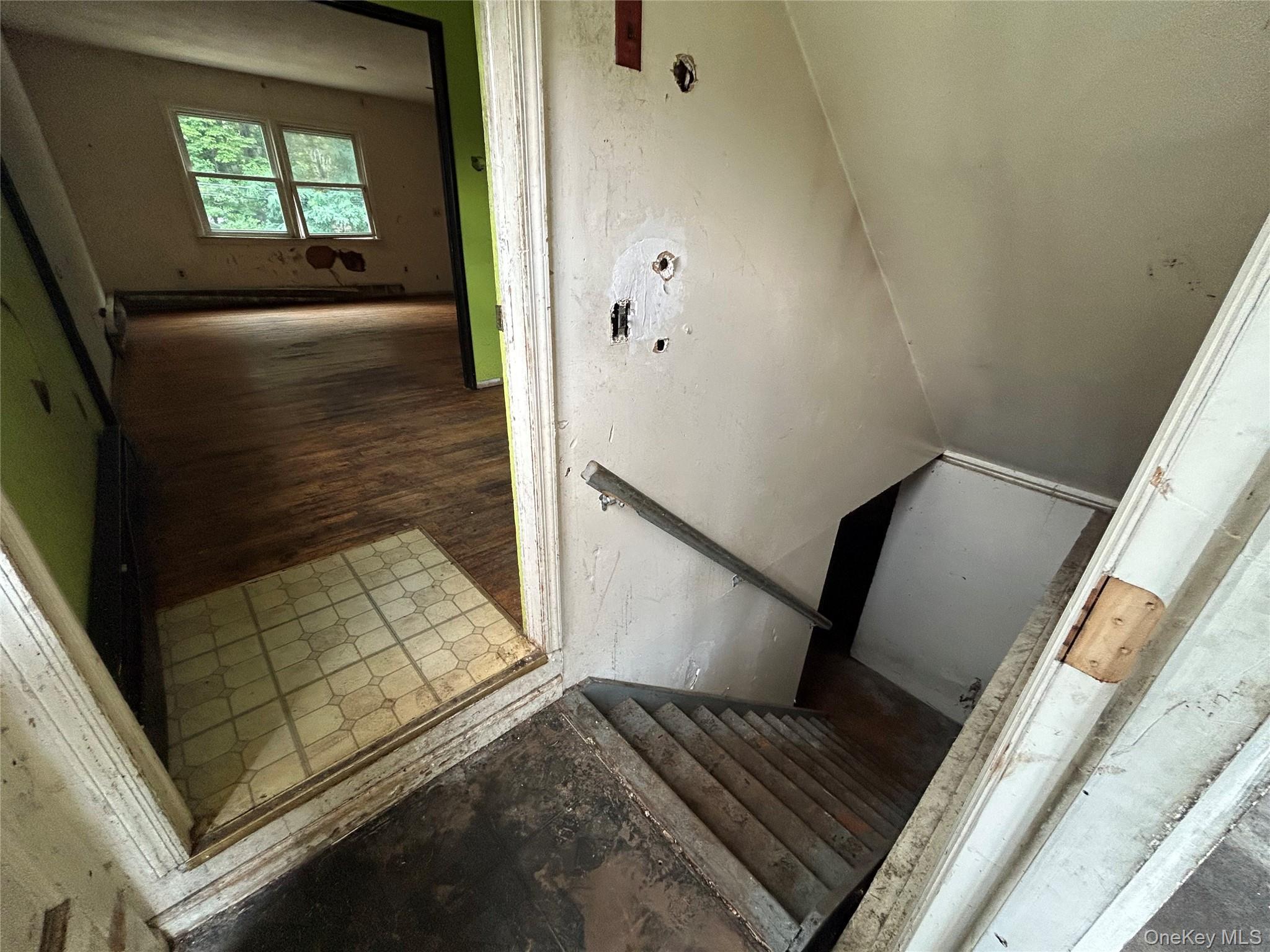 Single Family New York Avenue  Suffolk County, NY 11789, MLS-1035687-12