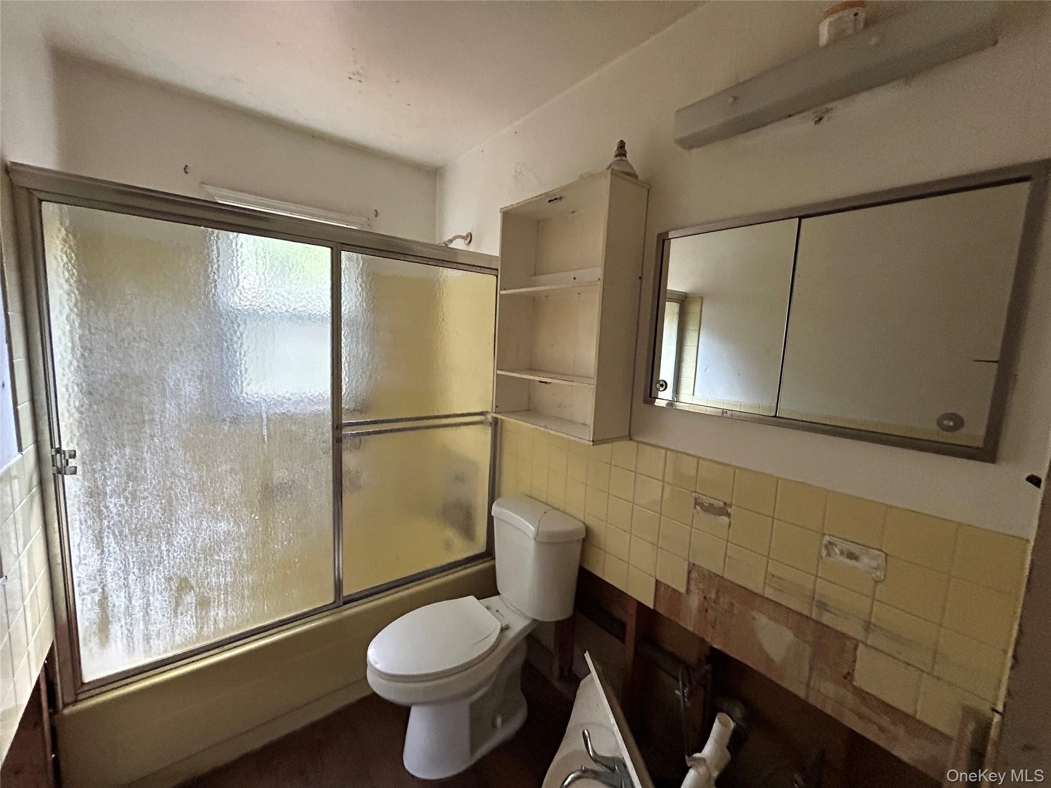 Single Family New York Avenue  Suffolk County, NY 11789, MLS-1035687-9