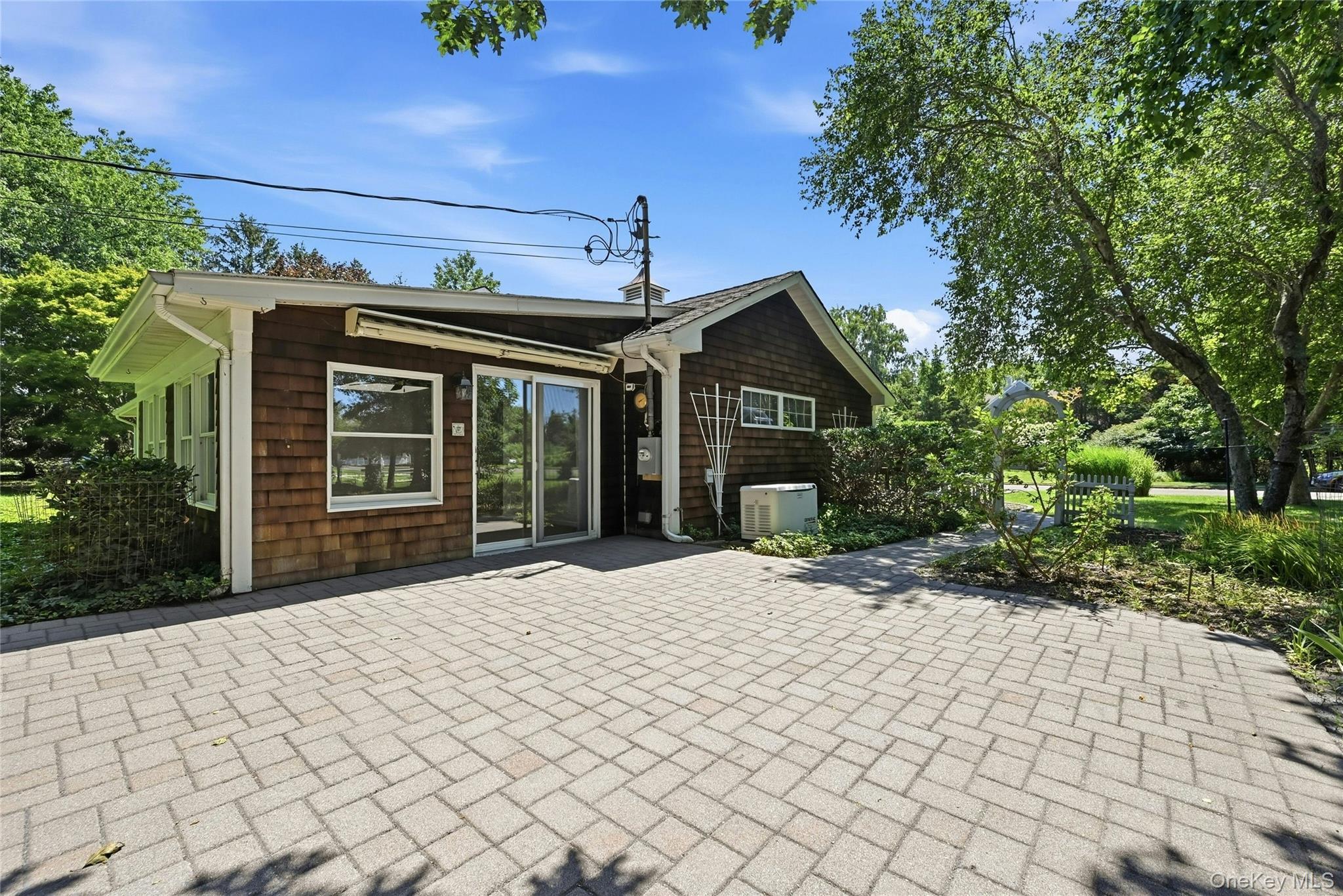 Single Family Uhl Lane Suffolk County, NY 11957, MLS-1035706-16