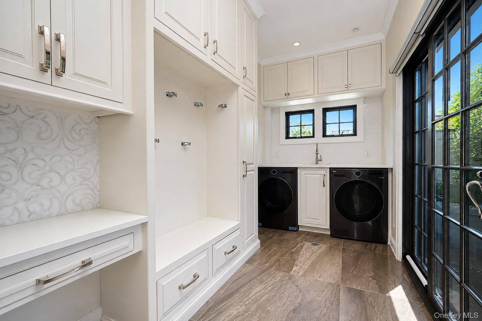 Single Family Durges Street Staten Island, NY 10304, MLS-1035710-18