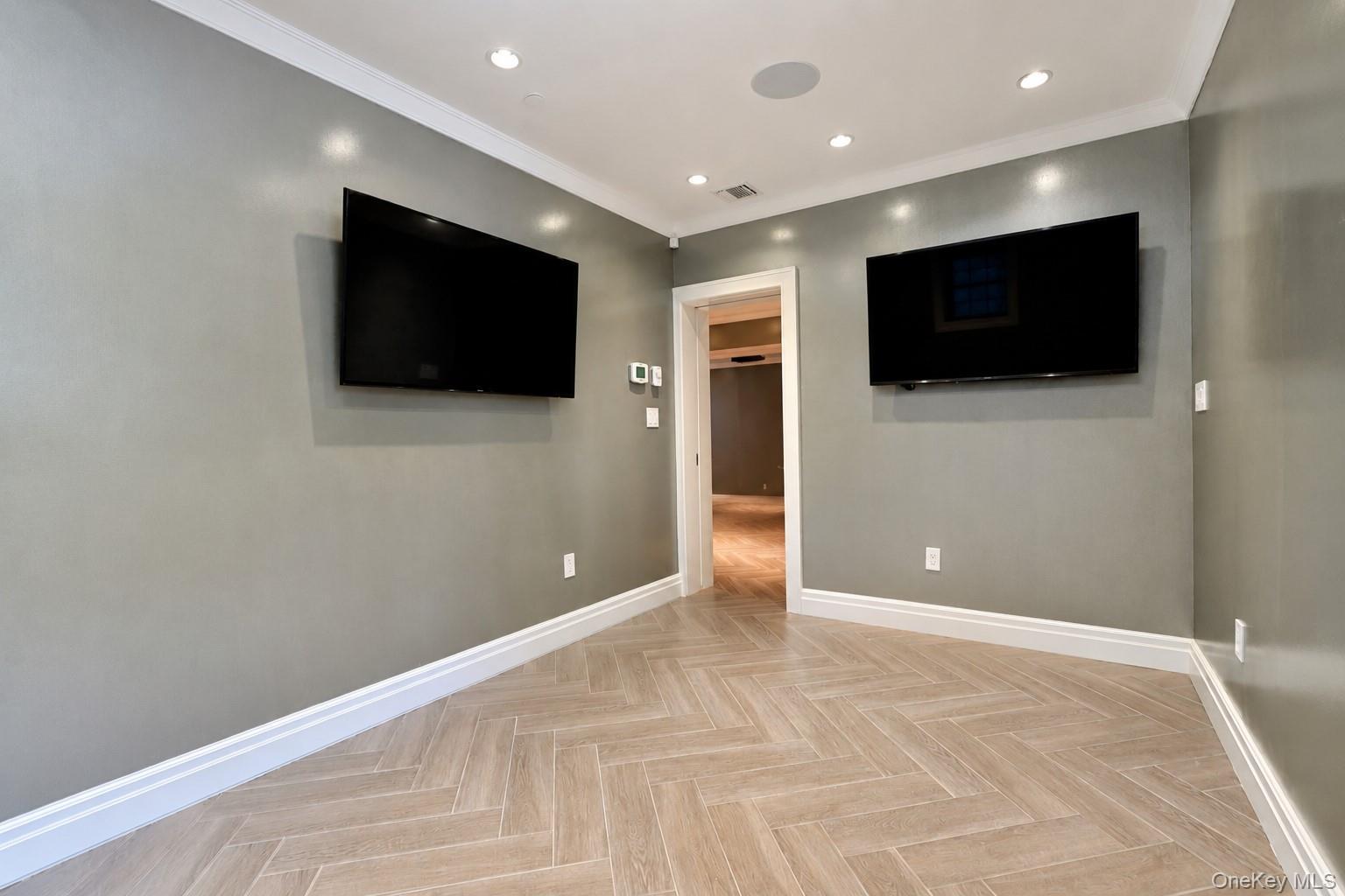 Single Family Durges Street Staten Island, NY 10304, MLS-1035710-8