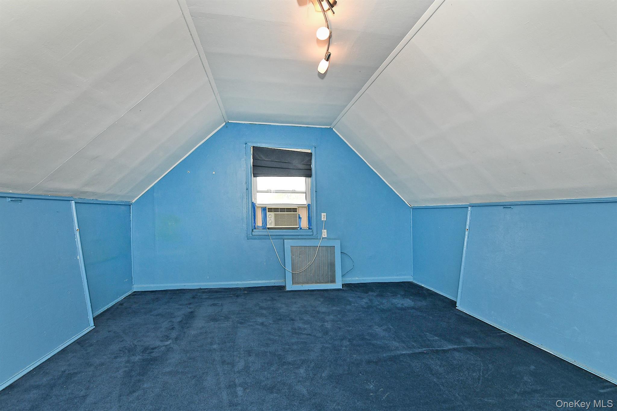 Single Family 219th Street Queens, NY 11364, MLS-1035721-16