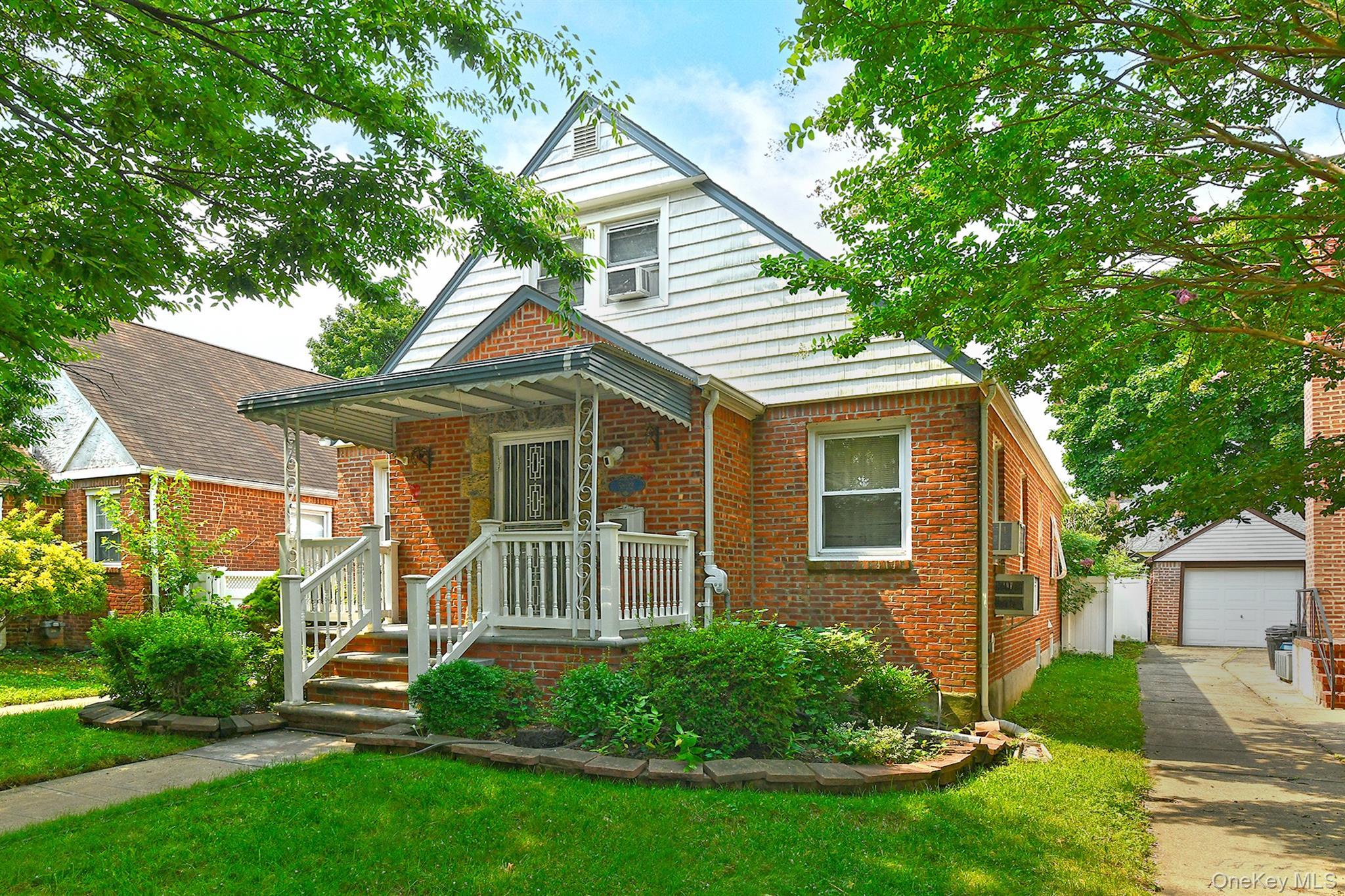 Single Family 219th Street Queens, NY 11364, MLS-1035721-4