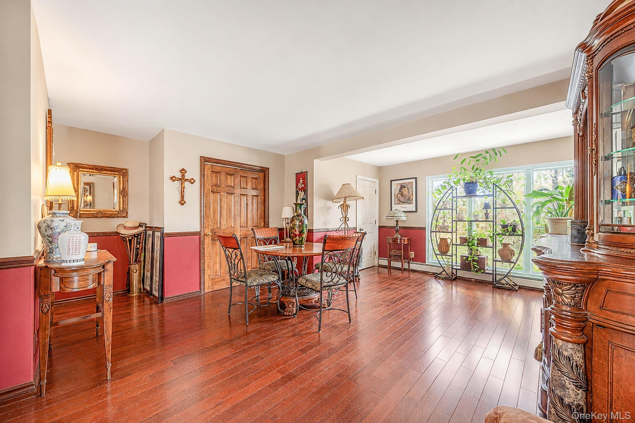 Single Family Mowbray Avenue  Suffolk County, NY 11706, MLS-1035730-10