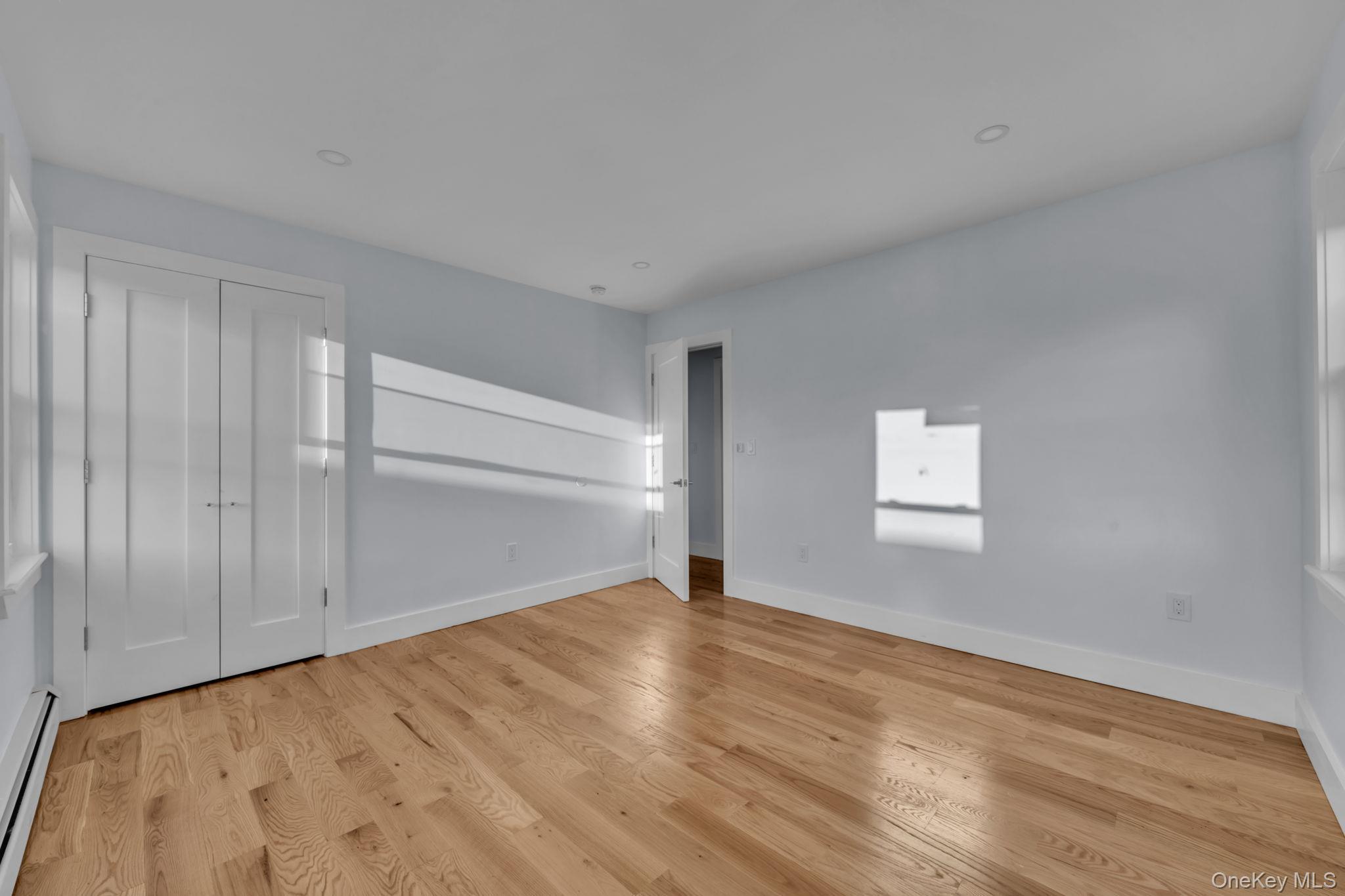 Single Family 144th Avenue Queens, NY 11413, MLS-1035744-4