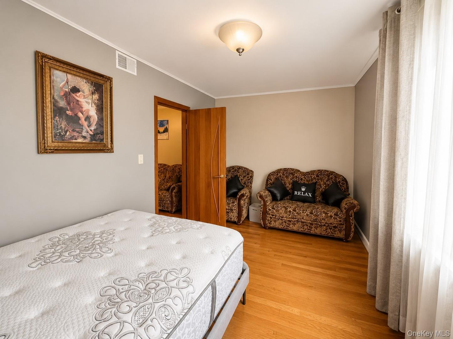 Single Family Dean Avenue  Bronx, NY 10465, MLS-1035762-11