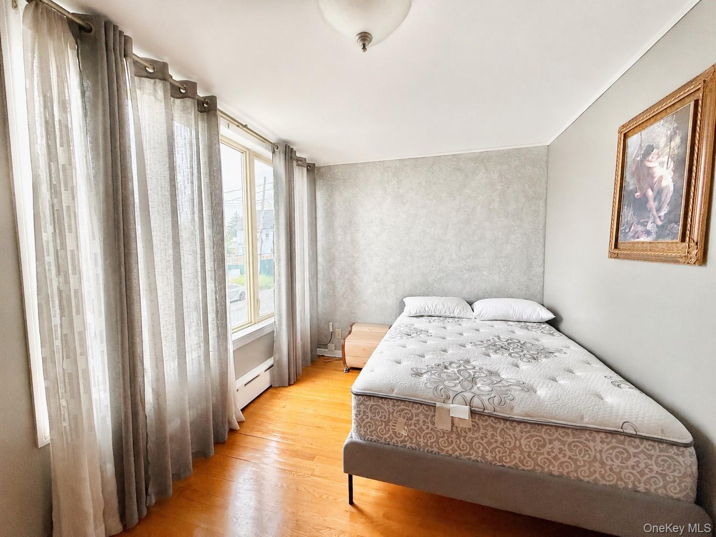 Single Family Dean Avenue  Bronx, NY 10465, MLS-1035762-12