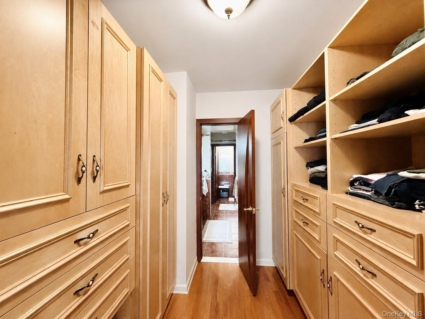 Single Family Dean Avenue  Bronx, NY 10465, MLS-1035762-17