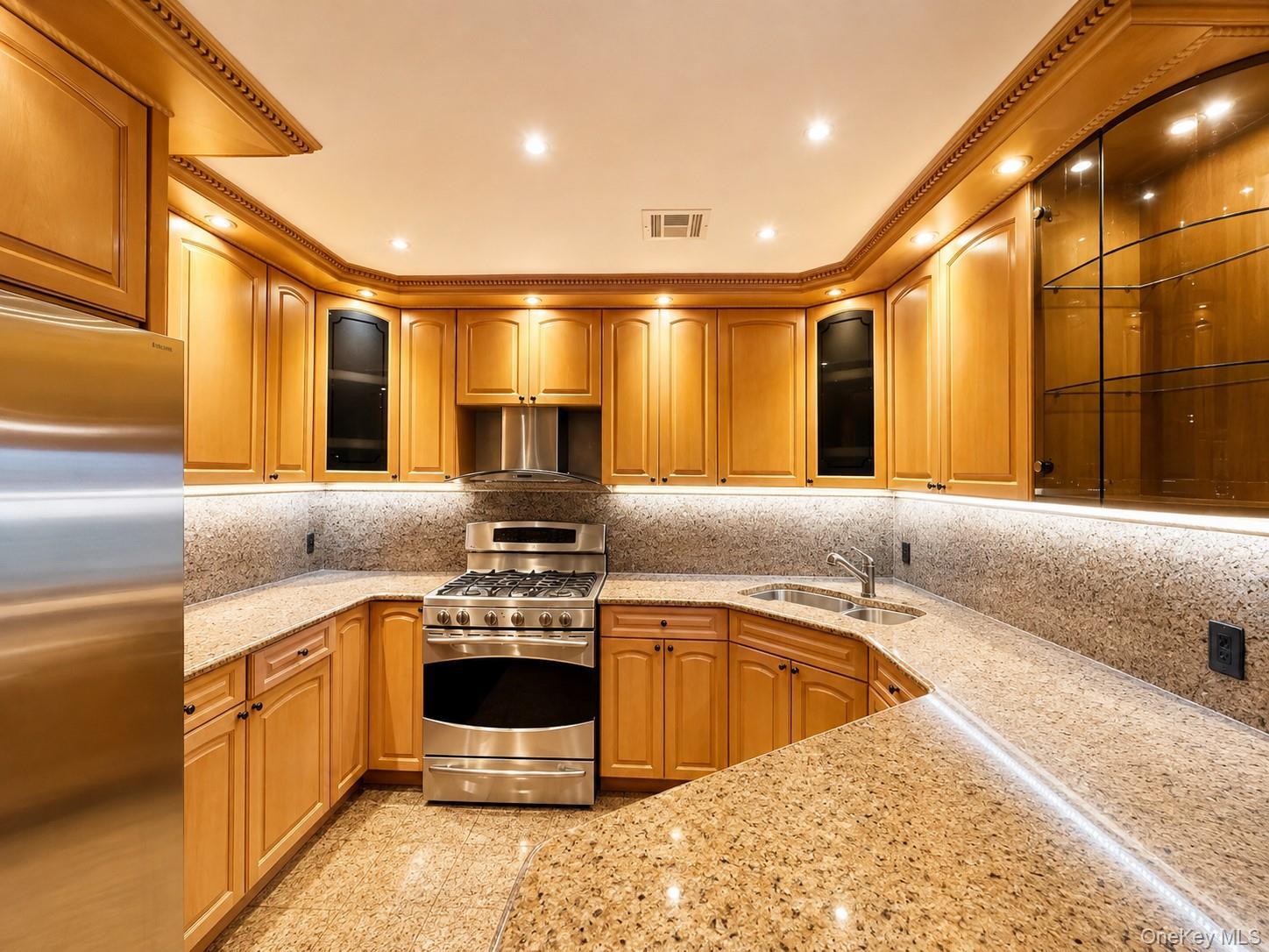 Single Family Dean Avenue  Bronx, NY 10465, MLS-1035762-2