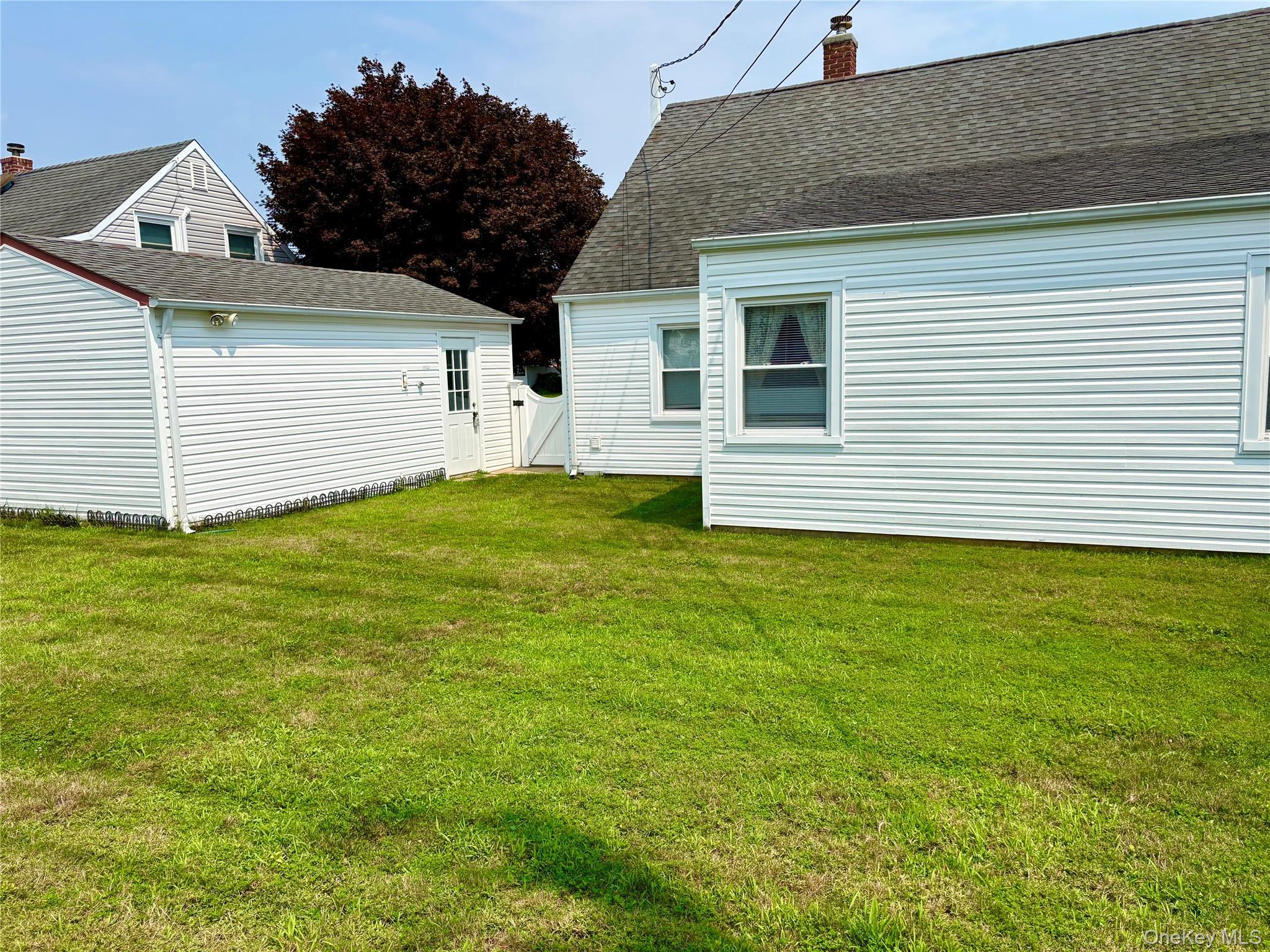 Single Family Heather Lane Nassau County, NY 11756, MLS-1035768-20