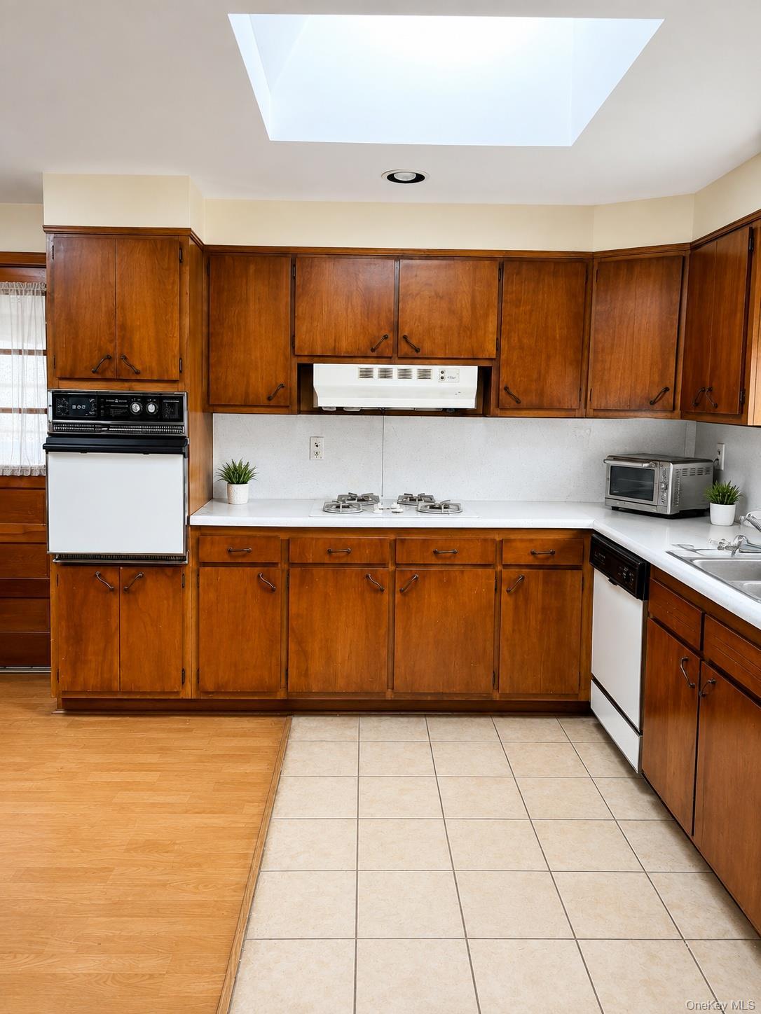 Single Family Cleveland Street Suffolk County, NY 11772, MLS-1035779-2