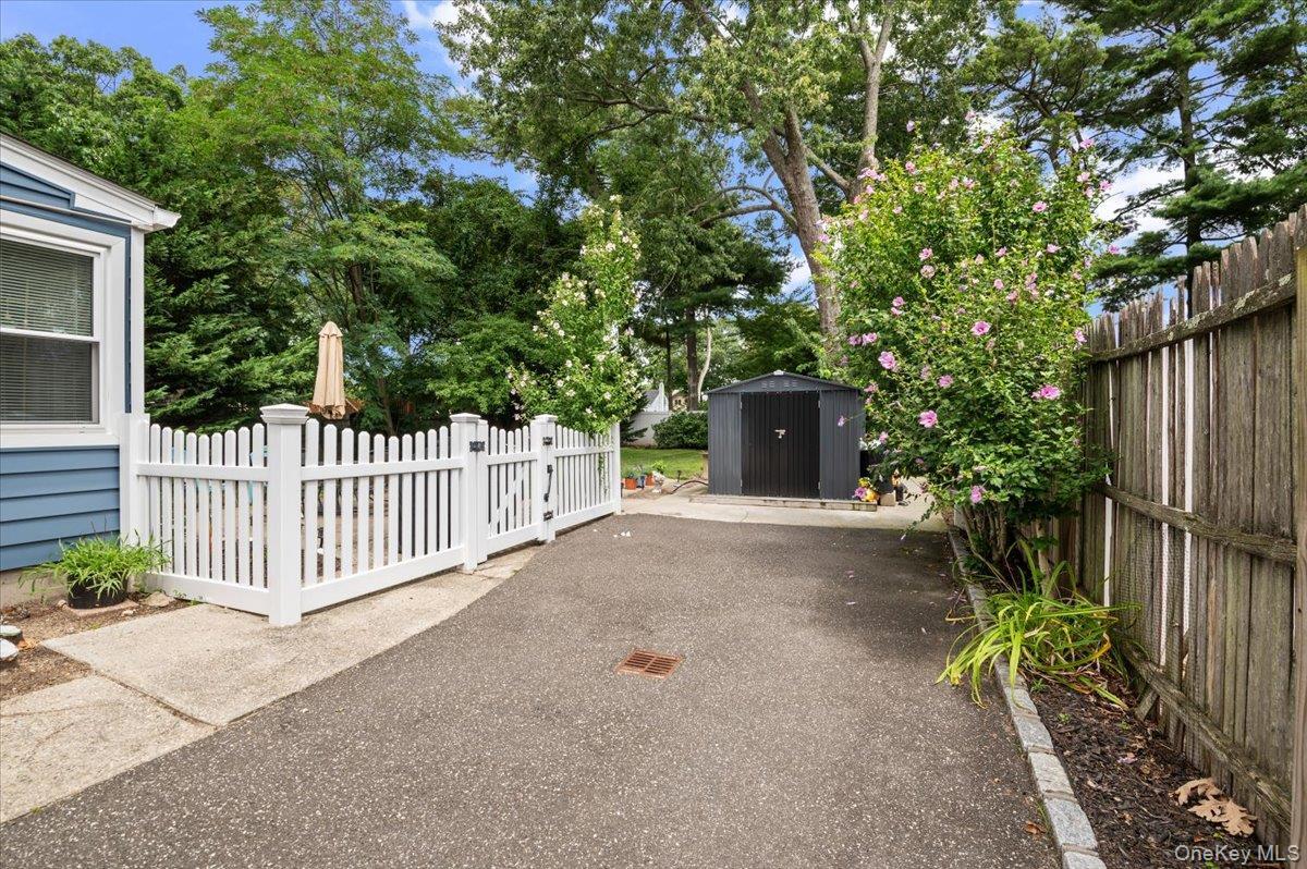 Single Family Peters Boulevard Suffolk County, NY 11706, MLS-1035792-24