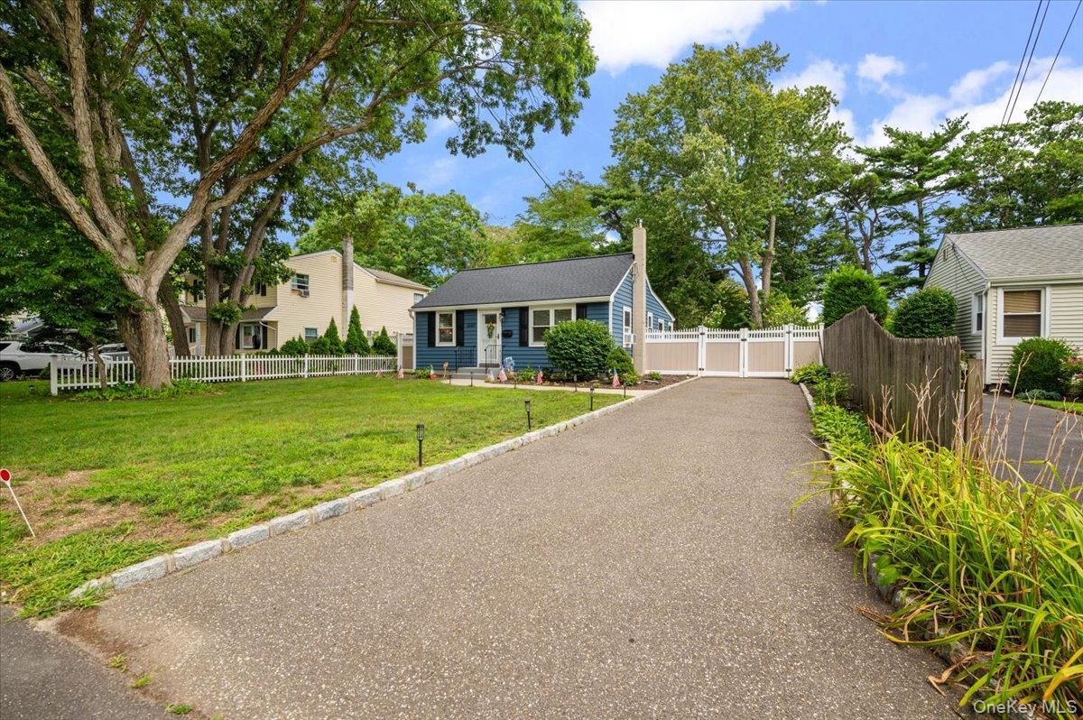 Single Family Peters Boulevard Suffolk County, NY 11706, MLS-1035792-25