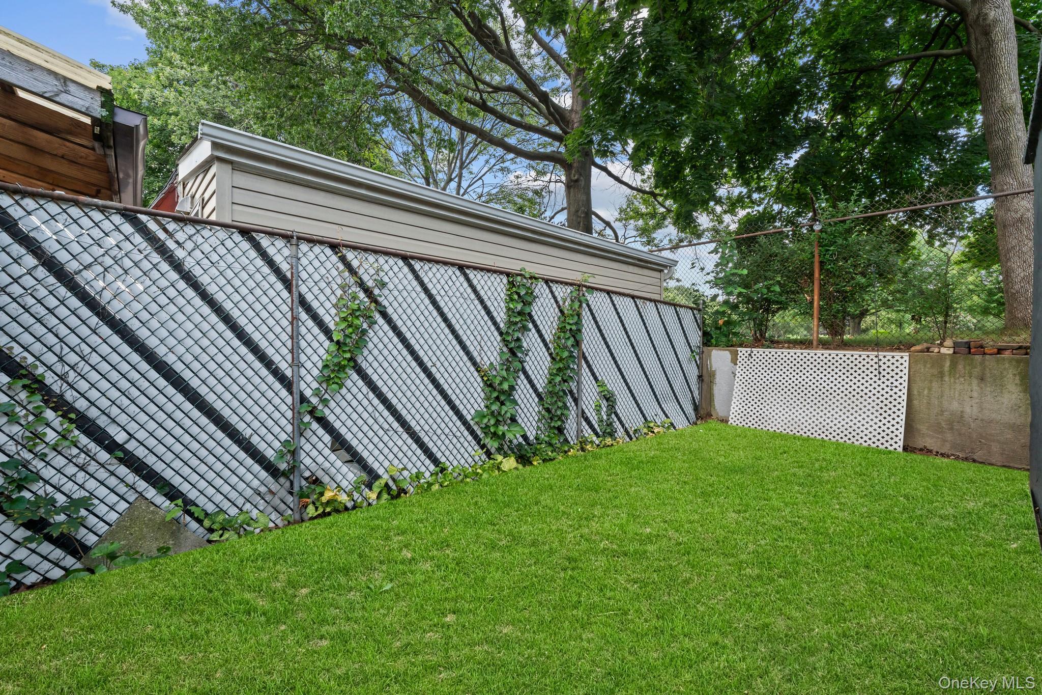 Single Family 86th Road Queens, NY 11418, MLS-1035799-11