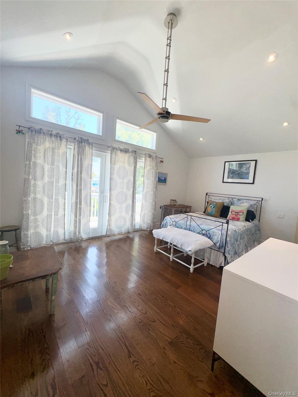 Single Family King Avenue Bronx, NY 10464, MLS-1035845-10