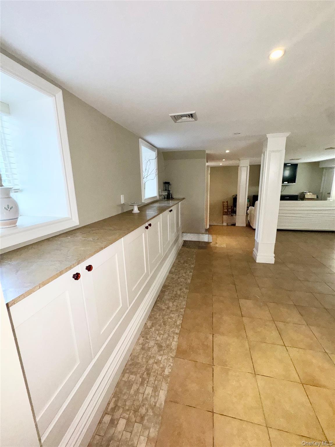 Single Family King Avenue Bronx, NY 10464, MLS-1035845-19