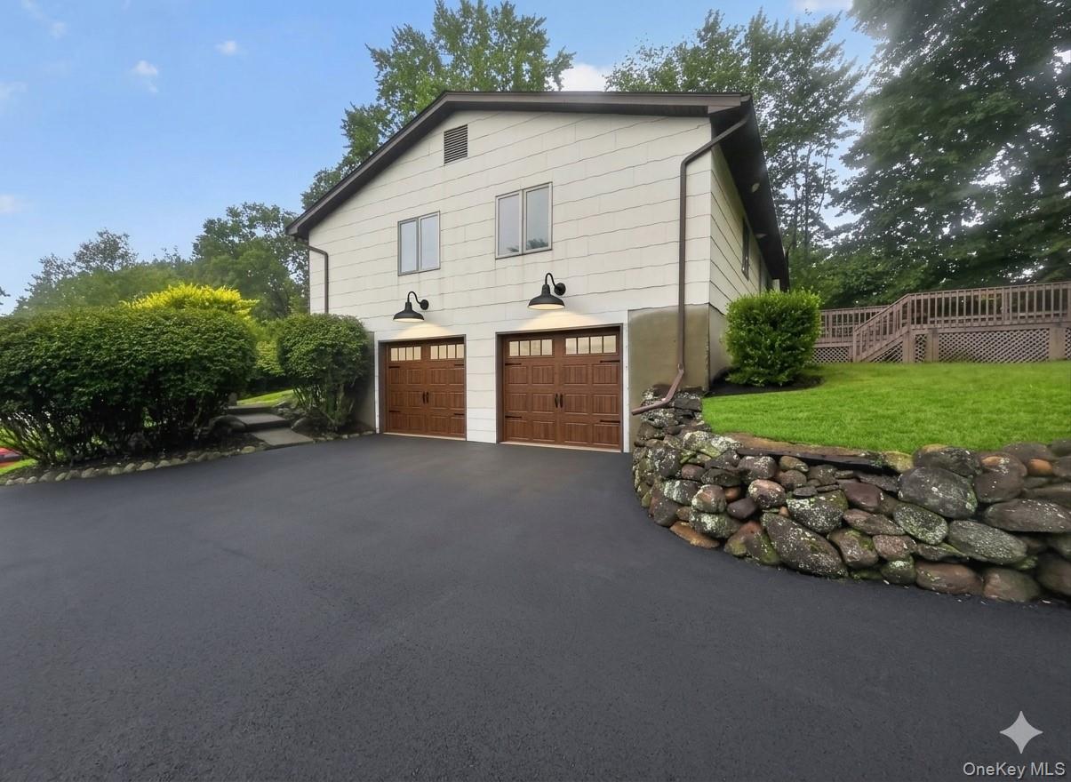 Single Family Waters Edge Rockland County, NY 10989, MLS-1035867-15
