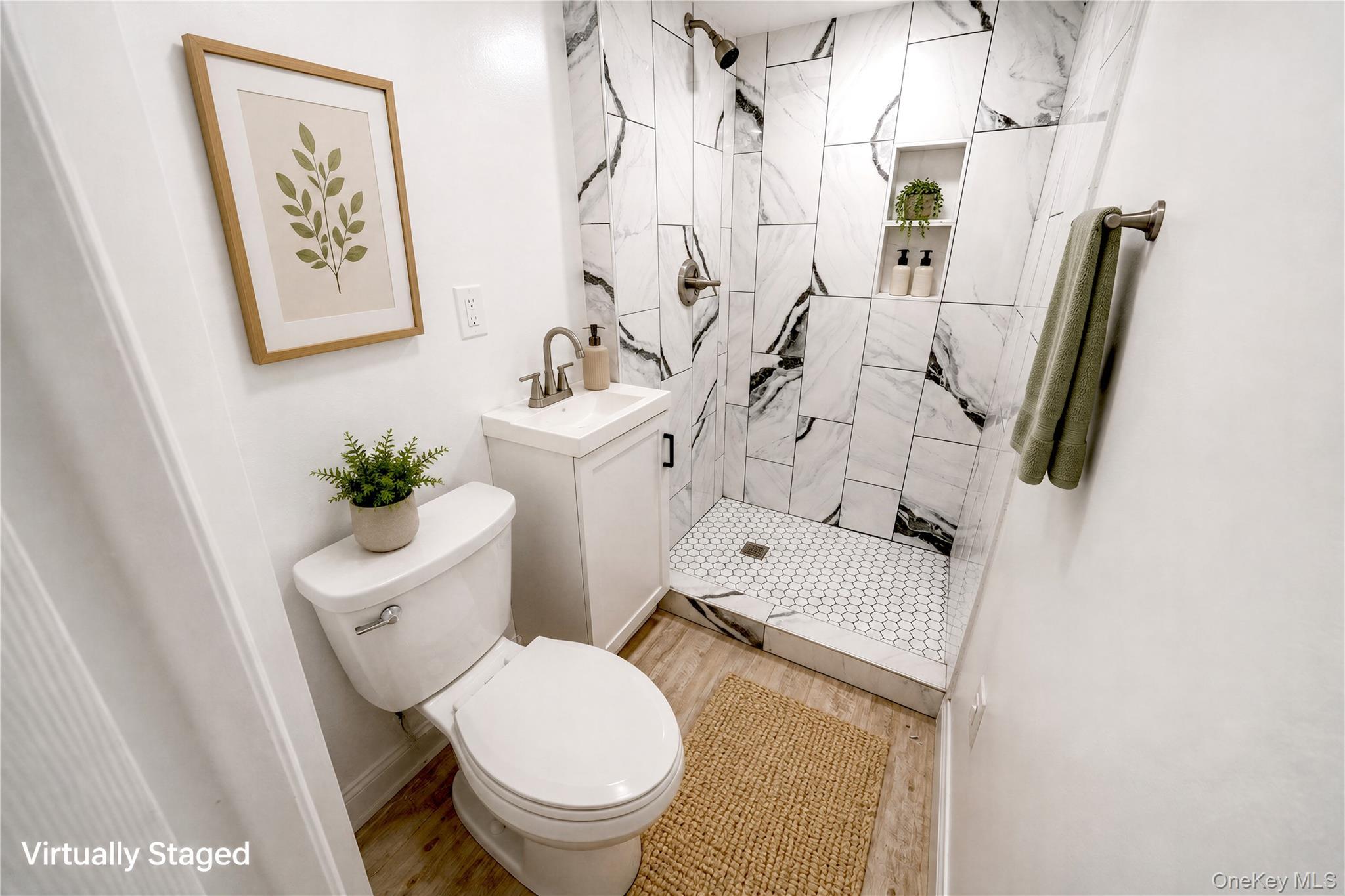 Single Family E 230th Street Bronx, NY 10466, MLS-1035873-11