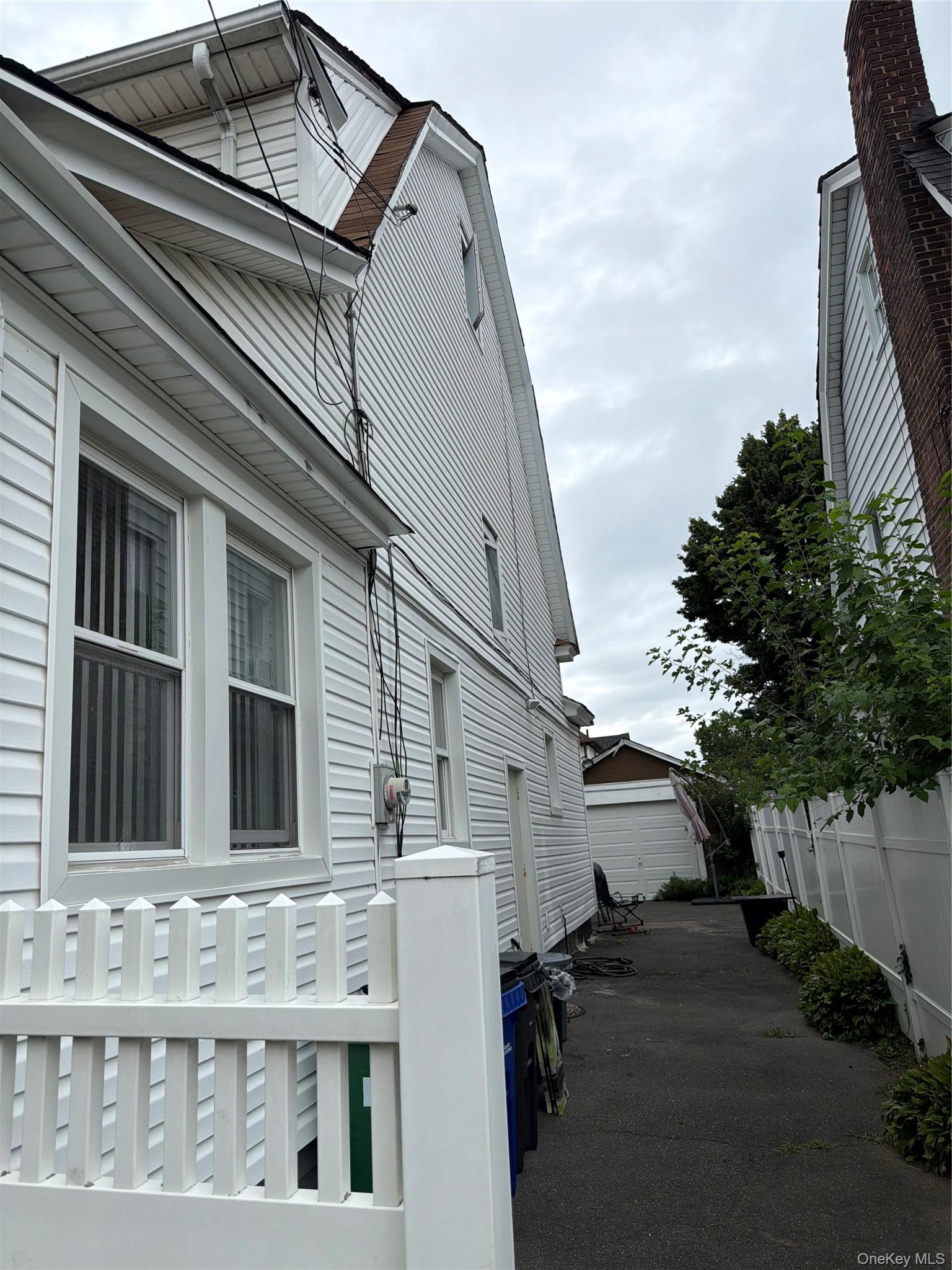 Single Family Hollis Avenue  Queens, NY 11429, MLS-1035878-4