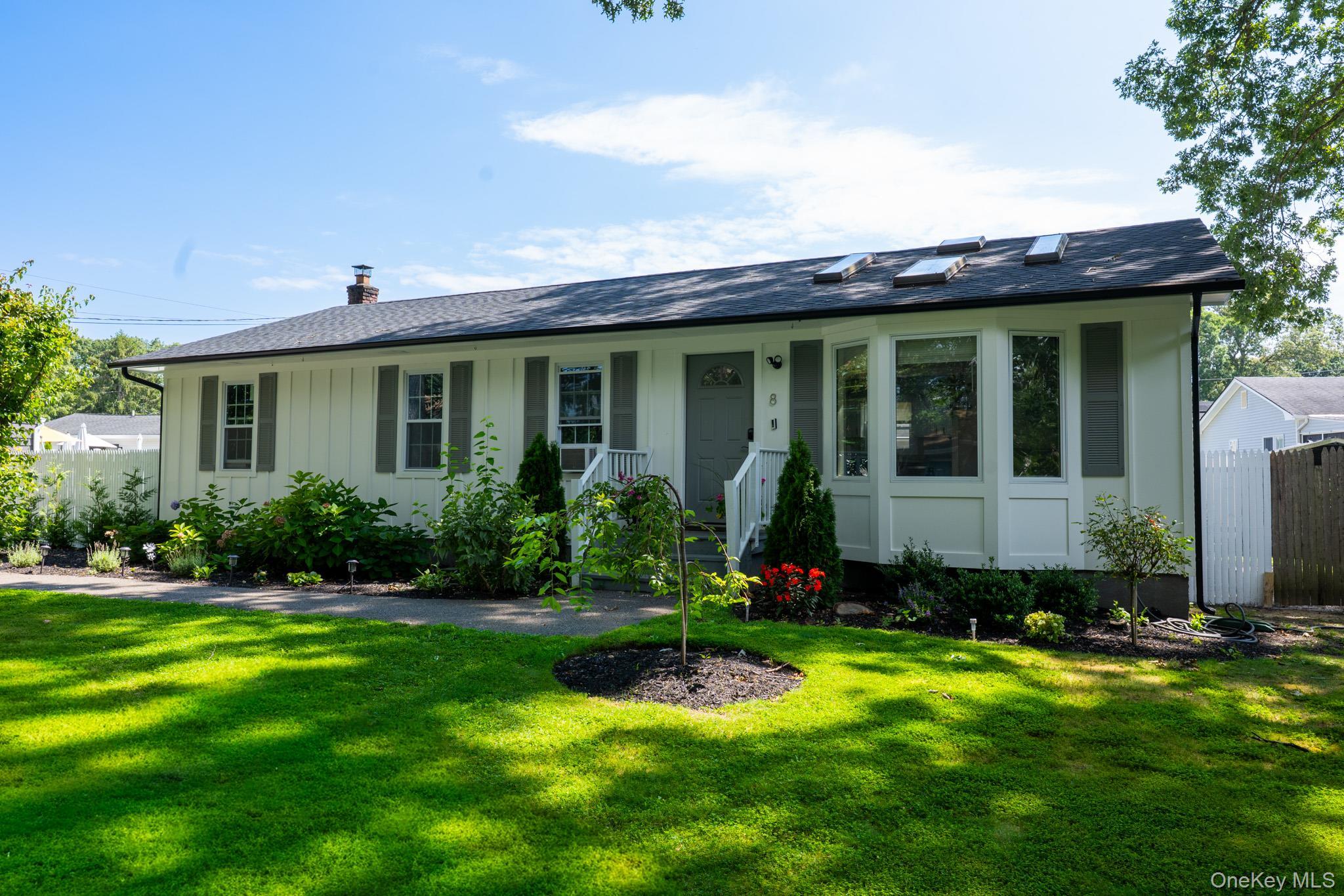 Single Family Silver Road Suffolk County, NY 11951, MLS-1035882-2