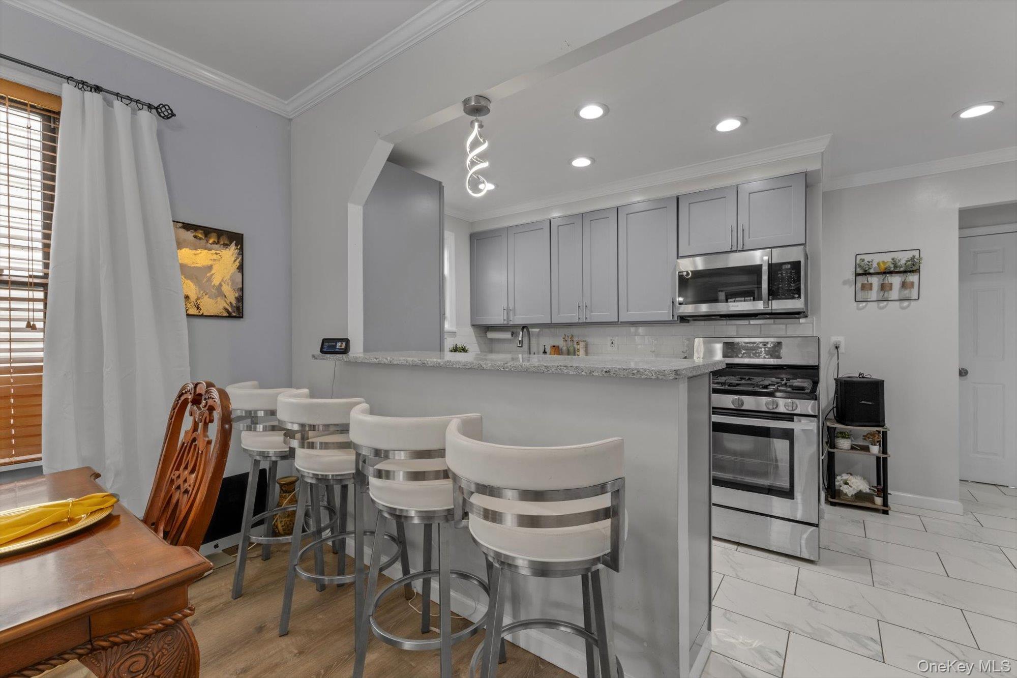 Single Family Cooper Avenue Queens, NY 11385, MLS-1035884-6