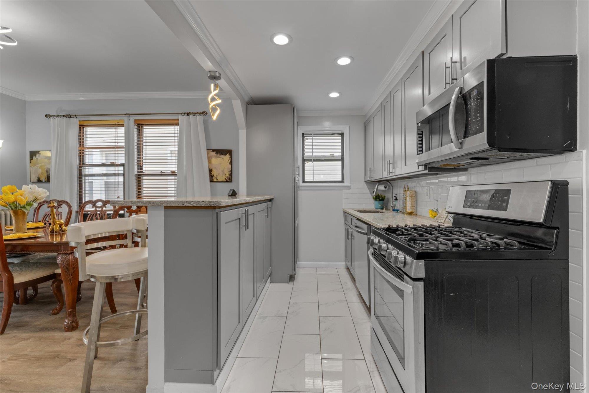 Single Family Cooper Avenue Queens, NY 11385, MLS-1035884-7
