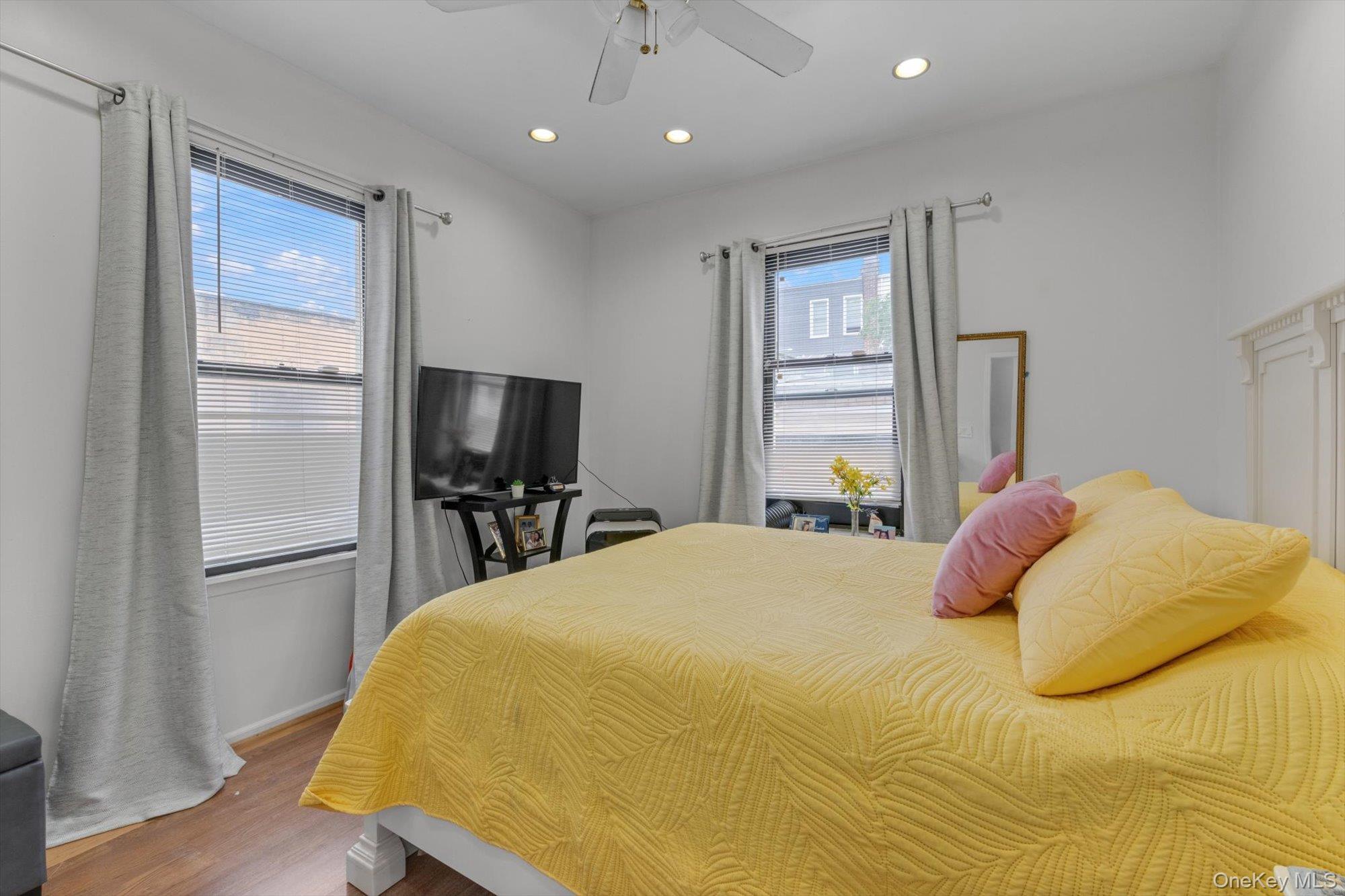 Single Family Cooper Avenue Queens, NY 11385, MLS-1035884-9