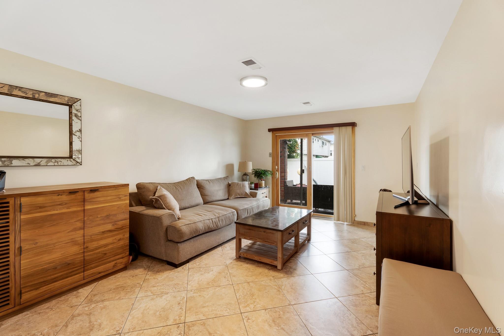 Single Family 85th Street Queens, NY 11414, MLS-1035891-5