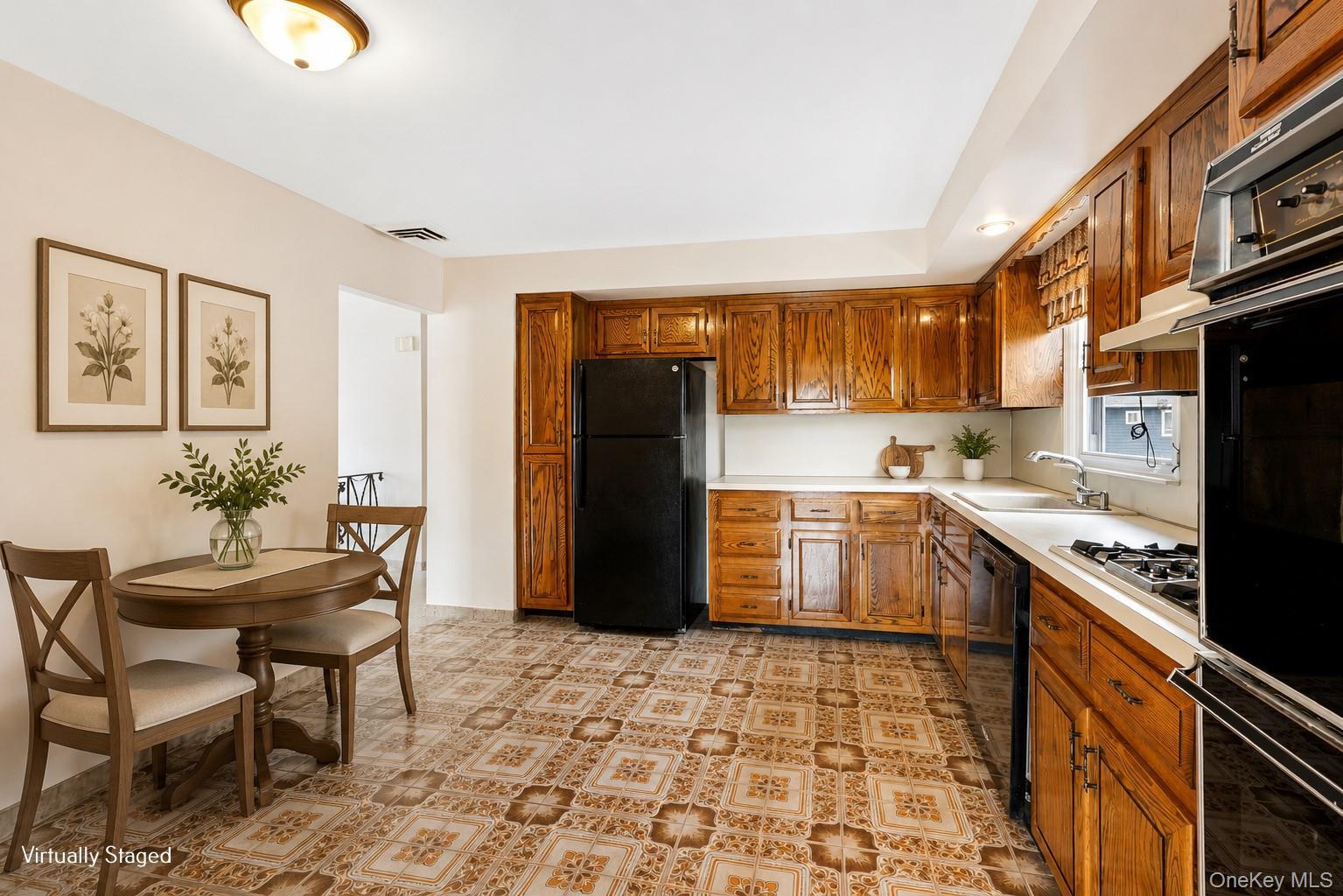 Single Family 85th Street Queens, NY 11414, MLS-1035891-6