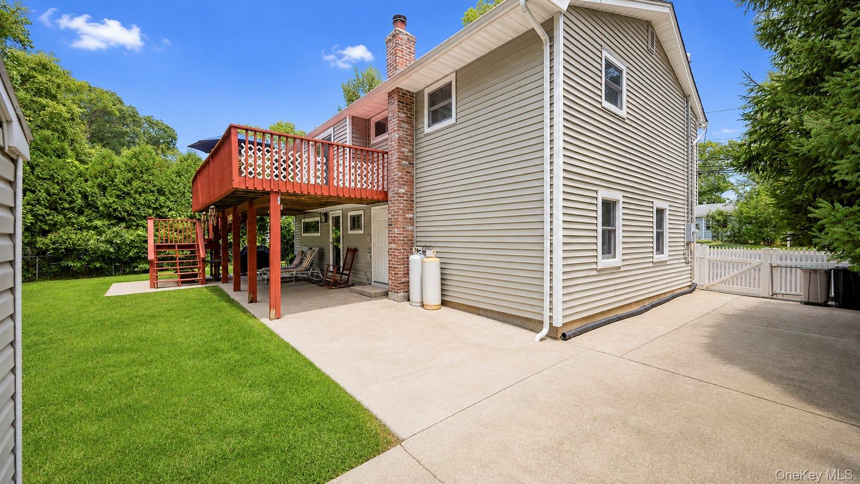 Single Family Forest Avenue  Suffolk County, NY 11755, MLS-1035893-37
