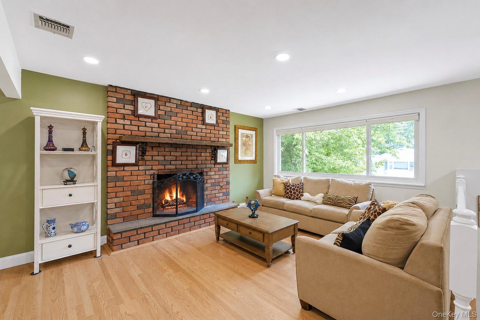 Single Family Forest Avenue  Suffolk County, NY 11755, MLS-1035893-6