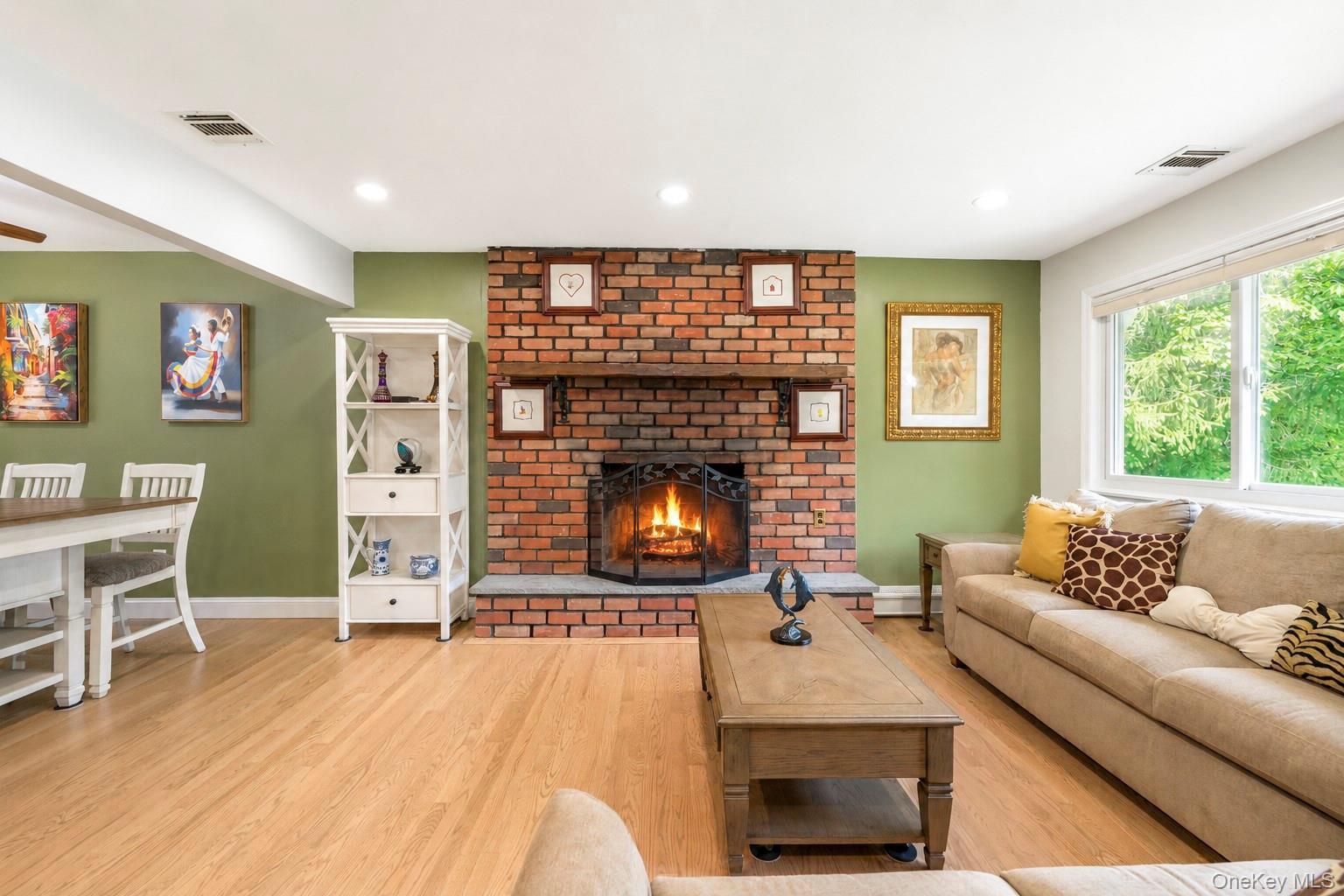 Single Family Forest Avenue  Suffolk County, NY 11755, MLS-1035893-7