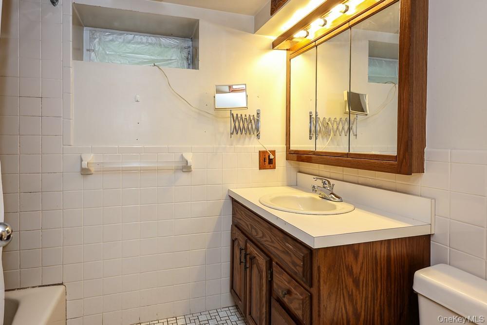 Single Family Somerset Street Queens, NY 11432, MLS-1035895-19
