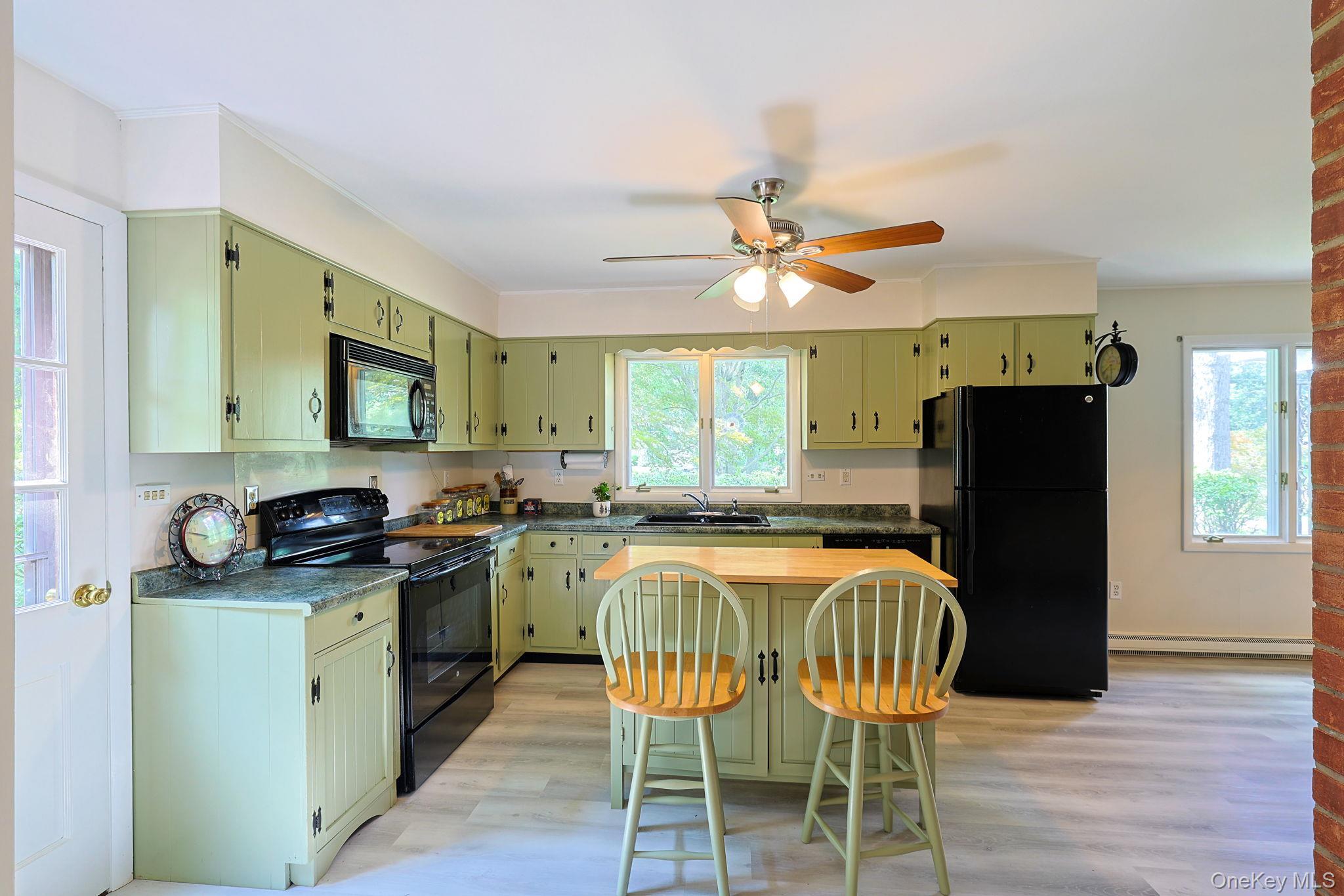 Single Family Edgehill Drive Dutchess County, NY 12590, MLS-1035904-10
