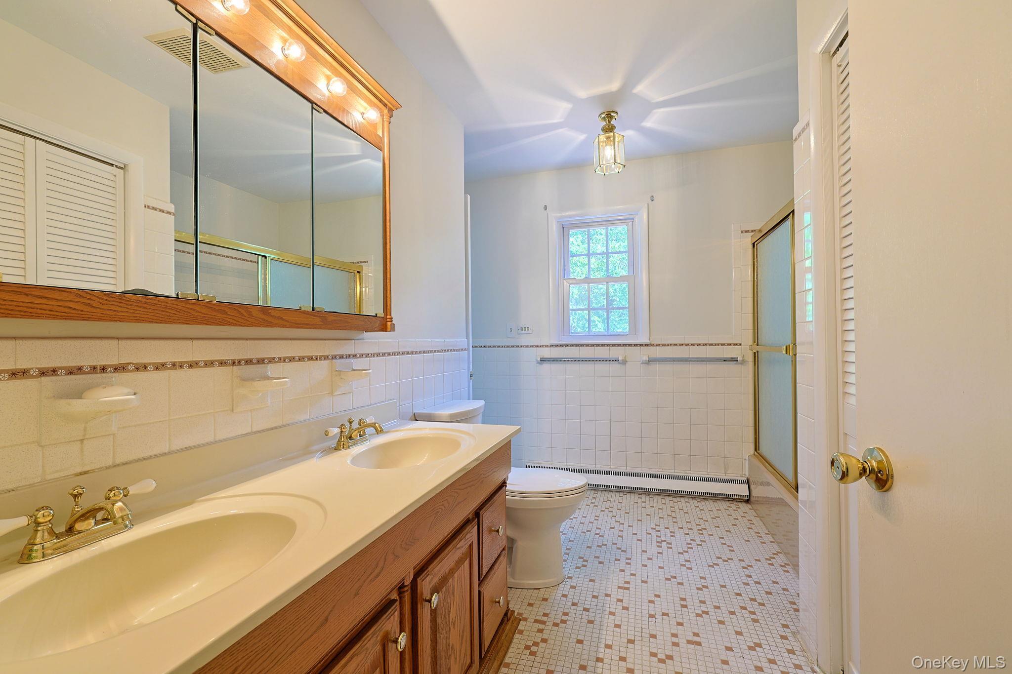 Single Family Edgehill Drive Dutchess County, NY 12590, MLS-1035904-16
