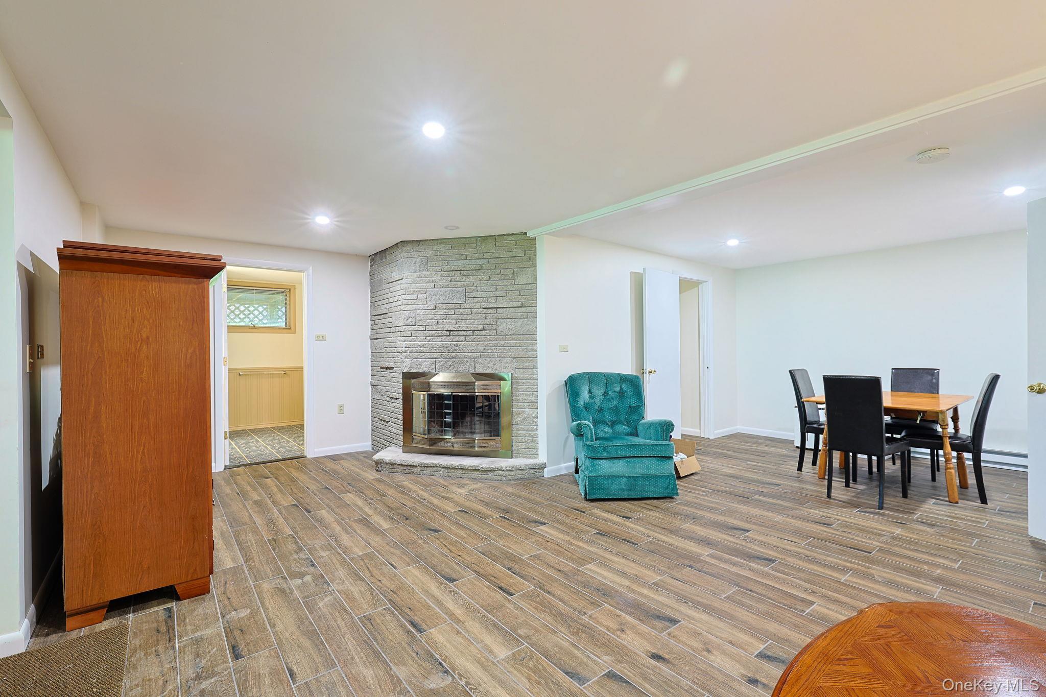 Single Family Edgehill Drive Dutchess County, NY 12590, MLS-1035904-25