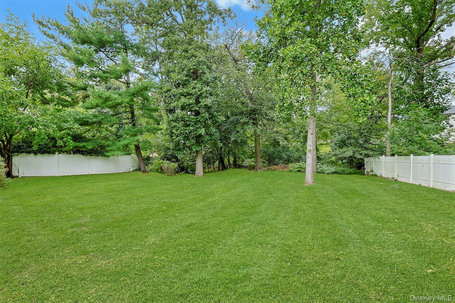Single Family Sasson Terrace Rockland County, NY 10989, MLS-1035913-8