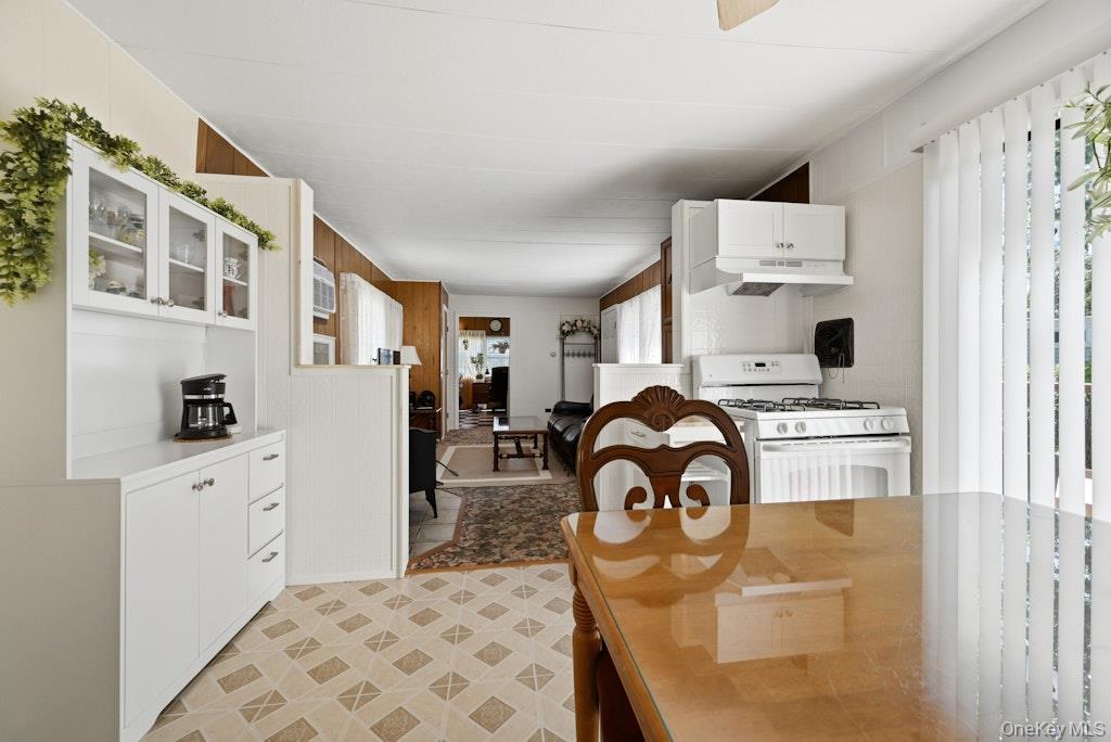 Single Family Mill Road Suffolk County, NY 11933, MLS-1035920-13