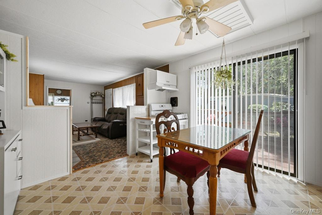 Single Family Mill Road Suffolk County, NY 11933, MLS-1035920-15