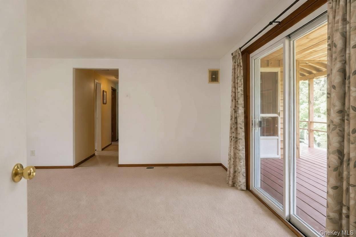 Single Family Wallkill Avenue  Orange County, NY 12589, MLS-1035923-21
