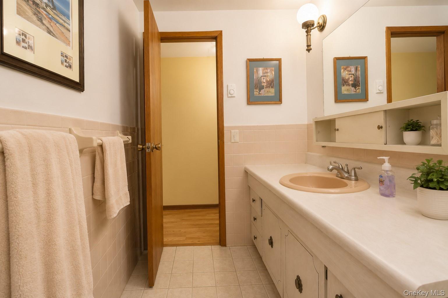 Single Family Wallkill Avenue  Orange County, NY 12589, MLS-1035923-23