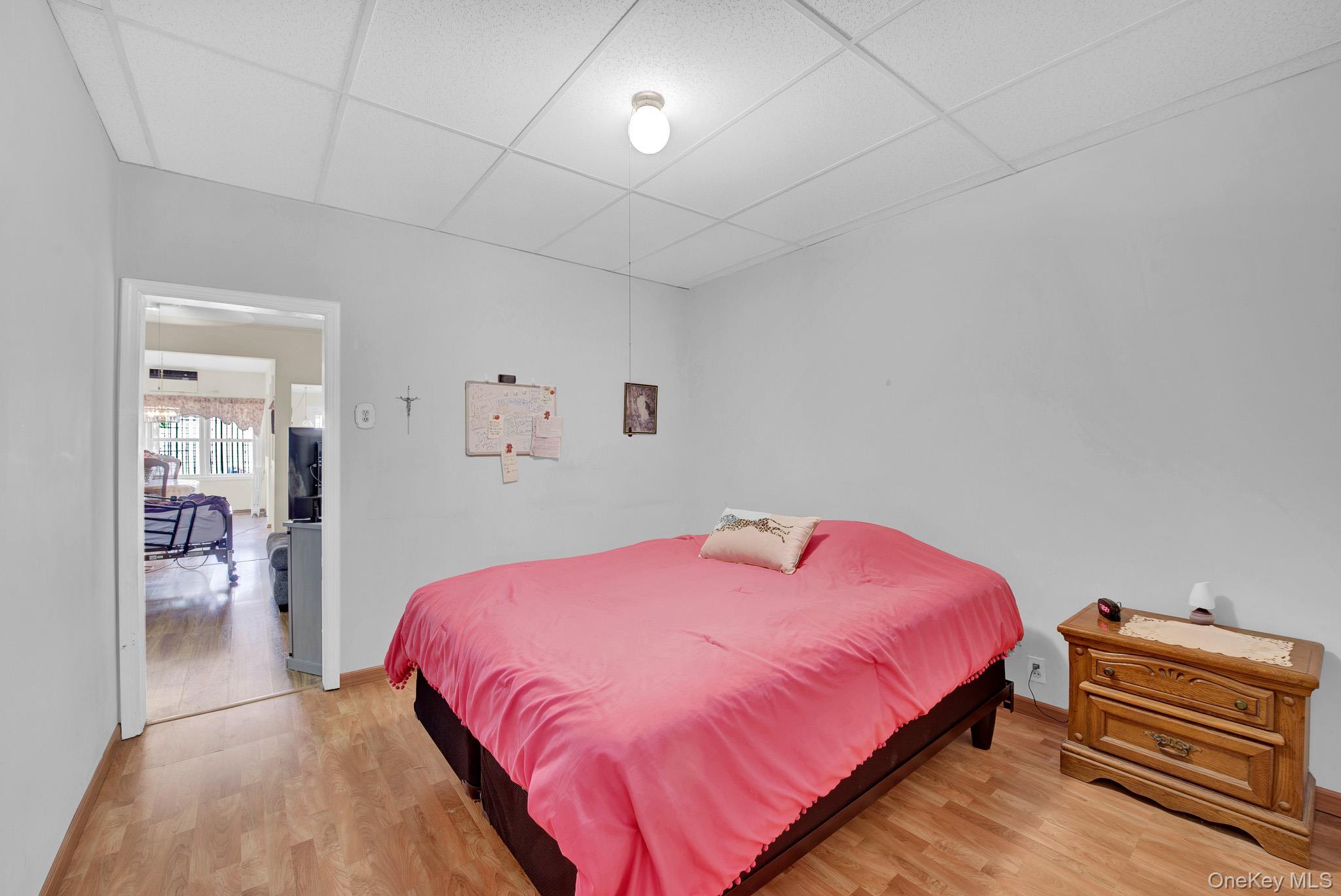 Single Family 68 Th Place  Queens, NY 11385, MLS-1035926-12
