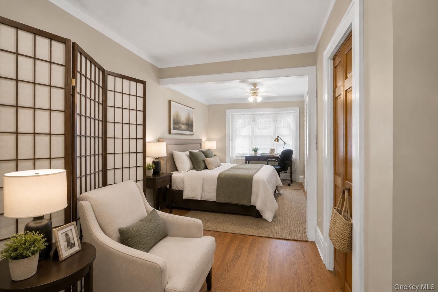 Single Family 68 Th Place  Queens, NY 11385, MLS-1035926-17